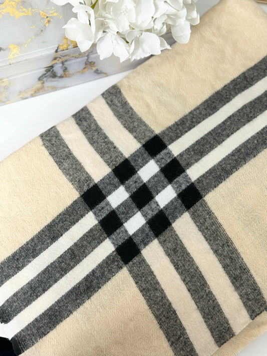 BURBERRY Scarf